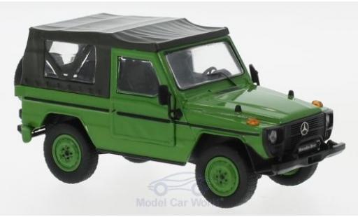 Diecast model cars Mercedes 240 1/43 IXO G SWB Softtop green 1986 Mercedes 240 1/43 IXO G SWB Softtop green 1986 diecast model cars
