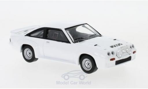 Diecast model cars Opel Manta 1/43 IXO 400 white 1986 Plain Body Version inklusive 4 Ersatzräder Opel Manta 1/43 IXO 400 white 1986 Plain Body Version inklusive 4 Ersatzräder diecast model cars