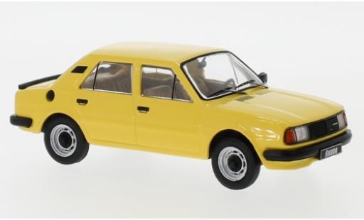 Skoda 120 1/43 IXO L yellow 1983 diecast model cars