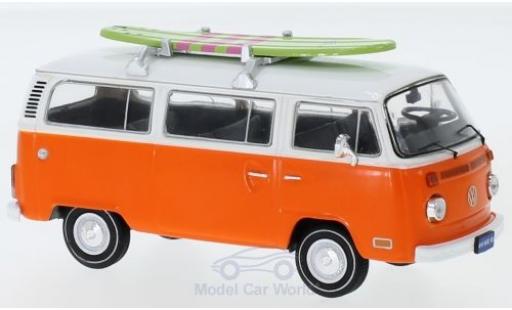 Diecast model cars Volkswagen T2 1/43 IXO Bus orange/white 1975 mit Surfboard Volkswagen T2 1/43 IXO Bus orange/white 1975 mit Surfboard diecast model cars