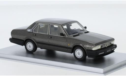 Alfa Romeo Alfa 6 1/43 Kess 2.5i V6 Quadrifoglio Oro metallic grey 1983 diecast model cars