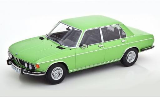 Diecast model cars Bmw 3.0 1/18 KK Scale S (E3) metallic green 1971 Bmw 3.0 1/18 KK Scale S (E3) metallic green 1971 diecast model cars