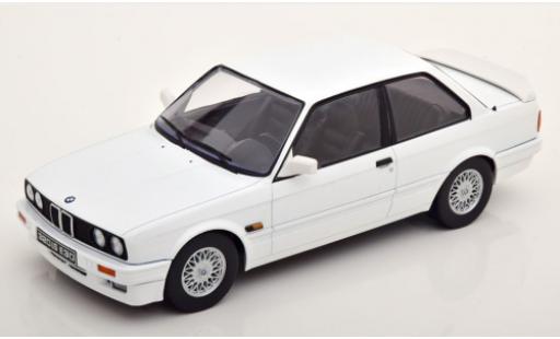 Diecast model cars Bmw 320 1/18 KK Scale iS (E30) white 1989 Bmw 320 1/18 KK Scale iS (E30) white 1989 diecast model cars