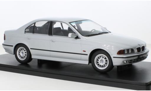Diecast model cars Bmw 530 1/18 KK Scale d (E39) d 1995 Bmw 530 1/18 KK Scale d (E39) d 1995 diecast model cars