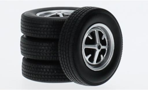 Ford Taunus 1/18 KK Scale Zubeh&ouml;r Reifen- und Felgenset: Set 1 1971 1:18 diecast model cars