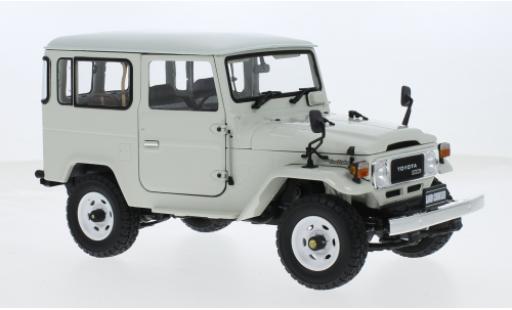 Diecast model cars Toyota Land Cruiser 1/18 Kyosho 40 Van (BJ42V) weiss 1:18 Toyota Land Cruiser 1/18 Kyosho 40 Van (BJ42V) weiss 1:18 diecast model cars