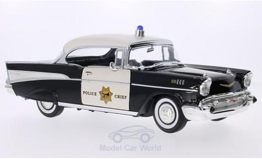 Diecast model cars Chevrolet Bel Air 1957 1/18 Lucky Die Cast Hardtop black/white California Highway Patrol 1957 Police Chief Polizei (USA) Chevrolet Bel Air 1957 1/18 Lucky Die Cast Hardtop black/white California Highway Patrol 1957 Police Chief Polizei (USA) diecast model cars