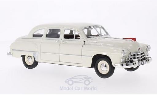 Gaz 12 1/18 Lucky Die Cast GAZ ZIM white diecast model cars
