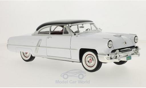 Diecast model cars Lincoln Capri 1/18 Lucky Die Cast white/black 1952 Lincoln Capri 1/18 Lucky Die Cast white/black 1952 diecast model cars