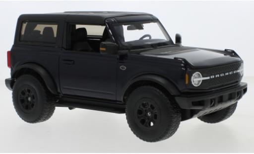 Diecast model cars Ford Bronco 1/18 Maisto Wildtrak metallic blue/matt-black 2021 Ford Bronco 1/18 Maisto Wildtrak metallic blue/matt-black 2021 diecast model cars