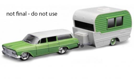 Chevrolet Biscayne 1/64 Maisto Station Wagon green/white 1962 diecast model cars