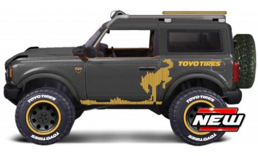 Diecast model cars Ford Bronco 1/24 Maisto Wildtrak Offroad grey/Dekor 2021 Ford Bronco 1/24 Maisto Wildtrak Offroad grey/Dekor 2021 diecast model cars