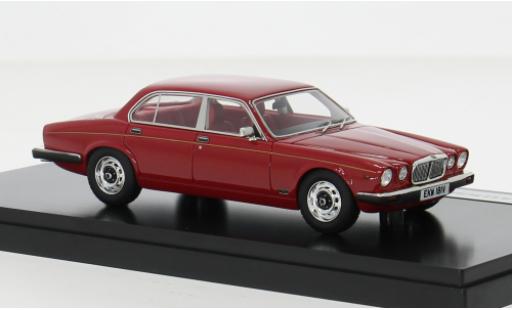 Diecast model cars Jaguar XJ 1/43 Matrix 6 Series III 4.2 rot 1979 1:43 Jaguar XJ 1/43 Matrix 6 Series III 4.2 rot 1979 1:43 diecast model cars