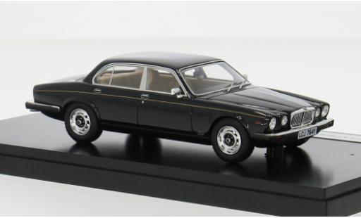 Diecast model cars Jaguar XJ 1/43 Matrix 6 Series III 4.2 schwarz 1979 1:43 Jaguar XJ 1/43 Matrix 6 Series III 4.2 schwarz 1979 1:43 diecast model cars