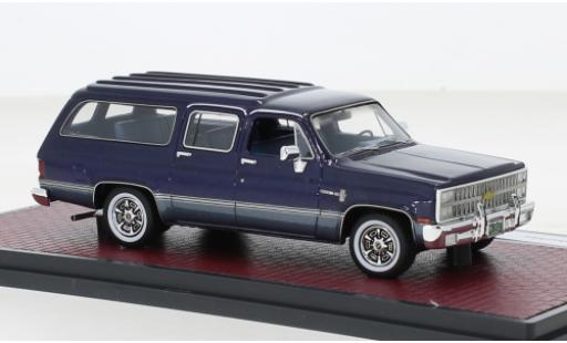 Diecast model cars Chevrolet Suburban 1/43 Matrix metallise blue 1981 Chevrolet Suburban 1/43 Matrix metallise blue 1981 diecast model cars