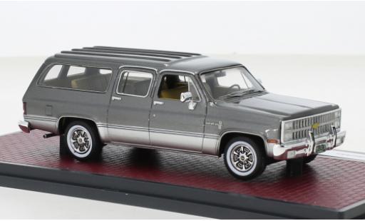 Diecast model cars Chevrolet Suburban 1/43 Matrix metallise grey/grey 1981 Chevrolet Suburban 1/43 Matrix metallise grey/grey 1981 diecast model cars