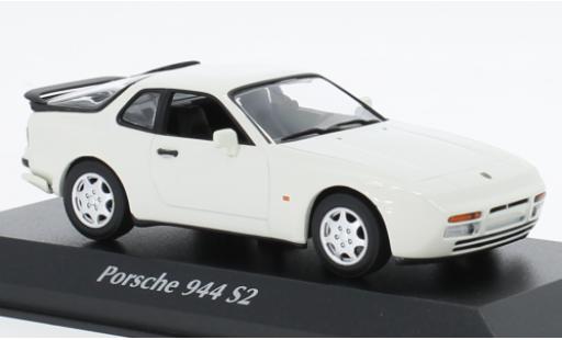 Diecast model cars Porsche 944 1/43 Maxichamps S2 white 1989 Porsche 944 1/43 Maxichamps S2 white 1989 diecast model cars