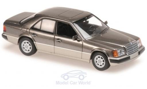 Diecast model cars Mercedes 230 1/43 Maxichamps E (W124) metallic grey 1991 Mercedes 230 1/43 Maxichamps E (W124) metallic grey 1991 diecast model cars