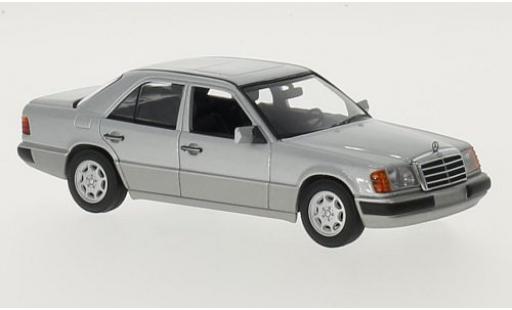 Diecast model cars Mercedes 230 1/43 Maxichamps E (W124) grey 1991 Mercedes 230 1/43 Maxichamps E (W124) grey 1991 diecast model cars