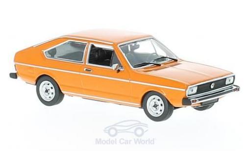 Volkswagen Passat 1/43 Maxichamps orange 1975 diecast model cars