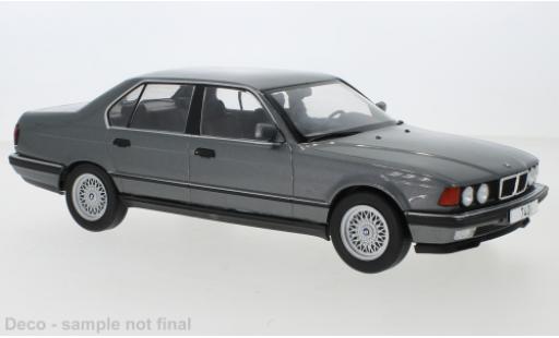 Diecast model cars Bmw 740 1/18 MCG i (E32) metallic grey 1992 7er / 7 Series Bmw 740 1/18 MCG i (E32) metallic grey 1992 7er / 7 Series diecast model cars