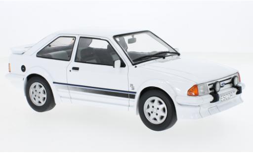 Diecast model cars Ford Escort 1/18 MCG MK III RS Turbo white 1985 Ford Escort 1/18 MCG MK III RS Turbo white 1985 diecast model cars