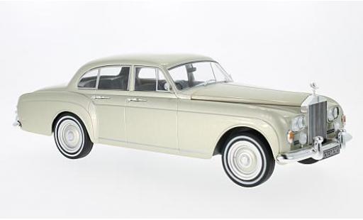 Diecast model cars Rolls Royce Silver Cloud 1/18 MCG III Flying Spur H.J.Mulliner metallic beige RHD 1965 Rolls Royce Silver Cloud 1/18 MCG III Flying Spur H.J.Mulliner metallic beige RHD 1965 diecast model cars