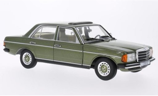 Mercedes 230 E 1/18 Revell (W123) green diecast model cars