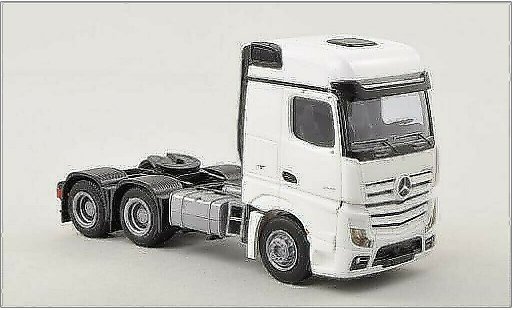 Mercedes Actros Bigspace 1/87 AWM 2 white Solo-Zugmaschine 3-achsig white diecast model cars