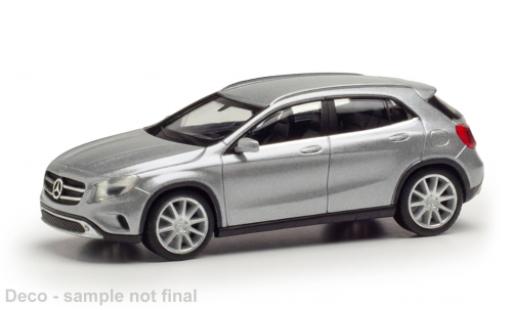 Diecast model cars Mercedes Classe GLA GLA silber 1/87 Herpa