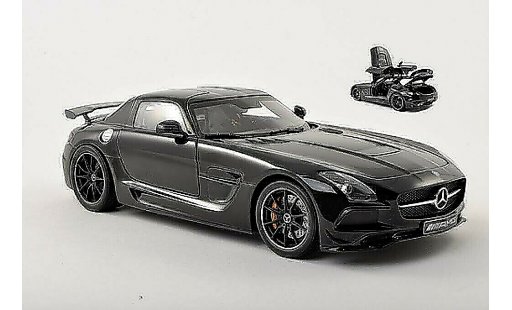 Mercedes B Black Series 1/18 Minichamps AMG 2013 diecast model cars