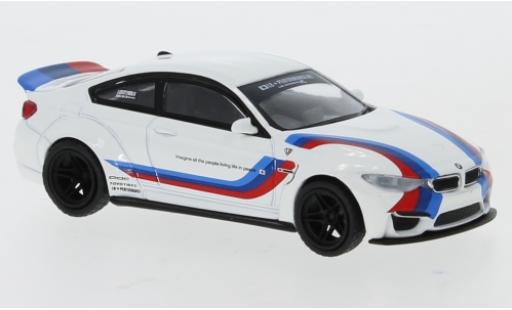 Diecast model cars Bmw M4 1/64 Mini GT (F82) LB Works white/Dekor RHD Bmw M4 1/64 Mini GT (F82) LB Works white/Dekor RHD diecast model cars