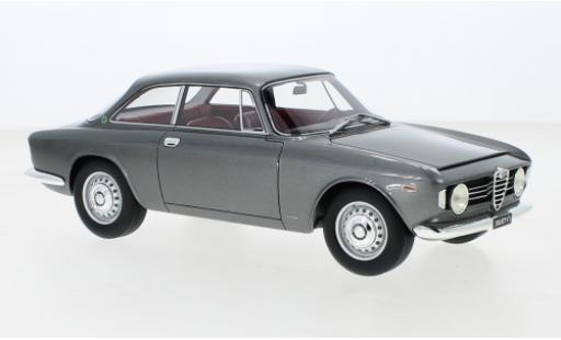 Diecast model cars Alfa Romeo Giulia 1/18 Mitica Sprint GT 1600 Veloce metallise grey 1965 Alfa Romeo Giulia 1/18 Mitica Sprint GT 1600 Veloce metallise grey 1965 diecast model cars