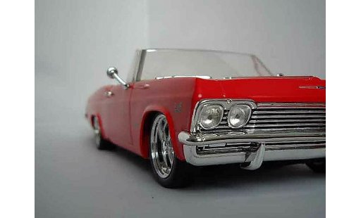 Chevrolet Impala Convertible 1/18 Ertl  diecast model cars