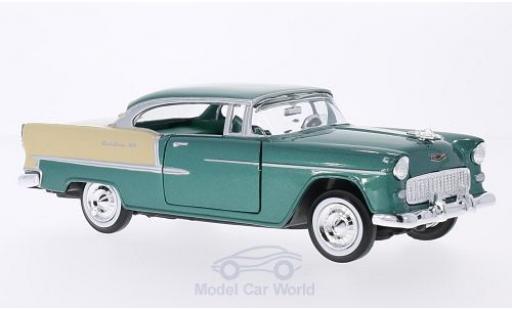 Diecast model cars Chevrolet Bel Air 1/24 Motormax Hardtop metallic green/beige 1955 Chevrolet Bel Air 1/24 Motormax Hardtop metallic green/beige 1955 diecast model cars