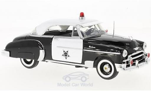 Diecast model cars Chevrolet Bel Air 1/24 Motormax black/white Police 1950 Chevrolet Bel Air 1/24 Motormax black/white Police 1950 diecast model cars
