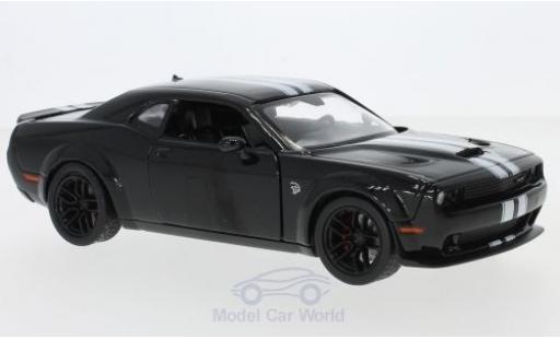Diecast model cars Dodge Challenger 1/24 Motormax SRT Hellcat black/white 2018 Dodge Challenger 1/24 Motormax SRT Hellcat black/white 2018 diecast model cars