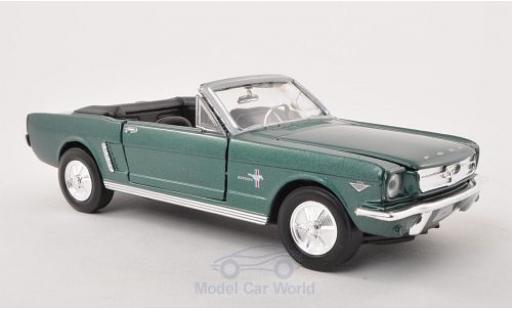 Diecast model cars Ford Mustang 1/24 Motormax Convertible metallic green 1964 Ford Mustang 1/24 Motormax Convertible metallic green 1964 diecast model cars