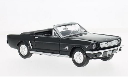 Diecast model cars Ford Mustang 1/24 Motormax Convertible black 1964 Ford Mustang 1/24 Motormax Convertible black 1964 diecast model cars