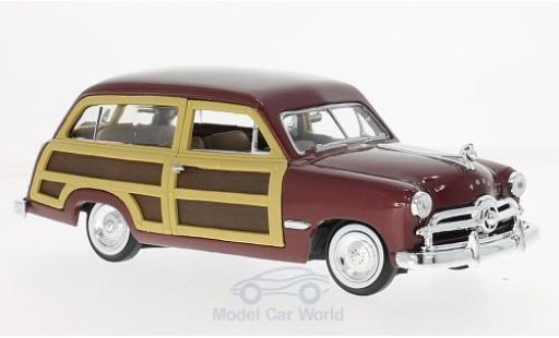 Diecast model cars Ford Woody 1/24 Motormax Wagon metallic red/Holzoptik 1949 Ford Woody 1/24 Motormax Wagon metallic red/Holzoptik 1949 diecast model cars