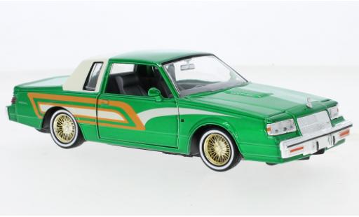 Buick Regal 1/24 Motormax metallise green/Dekor 1987 diecast model cars