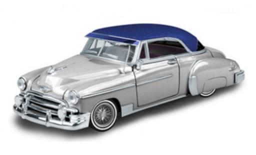 Diecast model cars Chevrolet Bel Air 1/24 Motormax grey/blue 1950 Chevrolet Bel Air 1/24 Motormax grey/blue 1950 diecast model cars