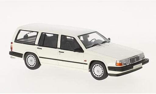 Volvo 940 1/43 Neo GL Estate white 1990 diecast model cars