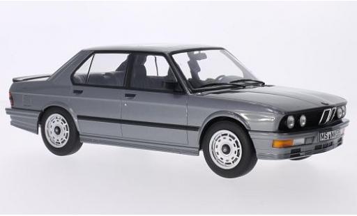 Diecast model cars Bmw M5 1/18 Norev 35i (E28) metallic grey 1986 Bmw M5 1/18 Norev 35i (E28) metallic grey 1986 diecast model cars
