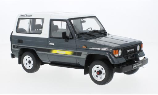 Diecast model cars Toyota Land Cruiser 1/18 Ottomobile 73 metallise grau 1987 Toyota Land Cruiser 1/18 Ottomobile 73 metallise grau 1987 diecast model cars