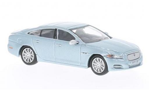 Diecast model cars Jaguar XJ 1/76 Oxford metallic blue Jaguar XJ 1/76 Oxford metallic blue diecast model cars