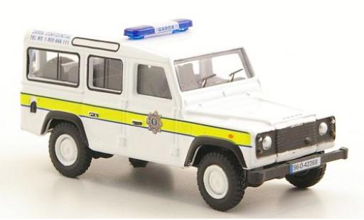 Diecast model cars Land Rover Defender 1/76 Oxford Station Wagon Garda Confidential Land Rover Defender 1/76 Oxford Station Wagon Garda Confidential diecast model cars