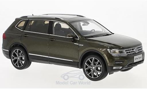 Diecast model cars Volkswagen Tiguan 1/18 Paudi L metallic brown 2017 Volkswagen Tiguan 1/18 Paudi L metallic brown 2017 diecast model cars
