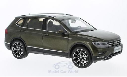 Diecast model cars Volkswagen Tiguan 1/18 Paudi L metallic brown ohne Vitrine Volkswagen Tiguan 1/18 Paudi L metallic brown ohne Vitrine diecast model cars