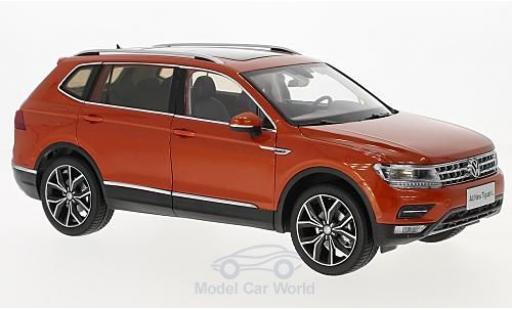 Diecast model cars Volkswagen Tiguan 1/18 Paudi L metallic orange 2017 Volkswagen Tiguan 1/18 Paudi L metallic orange 2017 diecast model cars